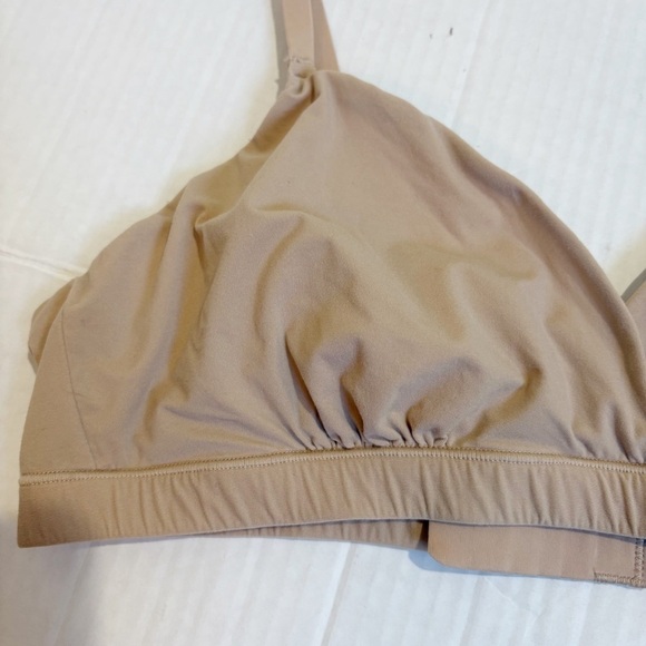 SKIMS Crossover Bralette Size Large Tan Fits Everybody No Underwire Soft V Neck - Picture 12 of 15